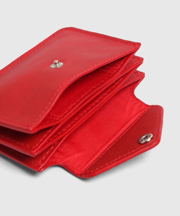 Tarjetero De Mujer Con Textura Y Solapa Tipo Sobre