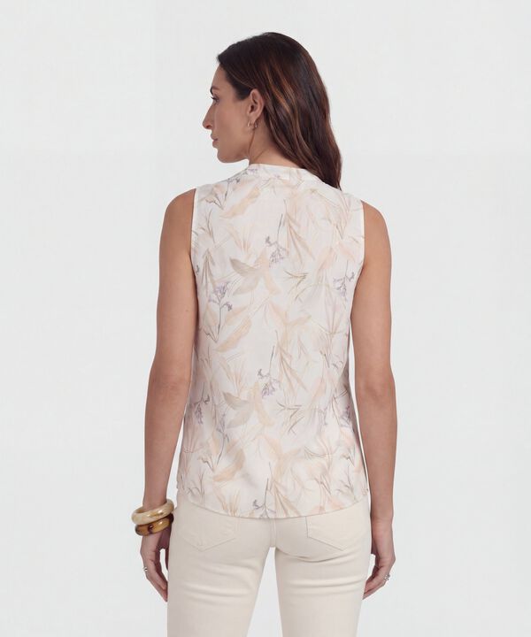 Blusa Sisa con Cuello Ner&uacute; para Mujer