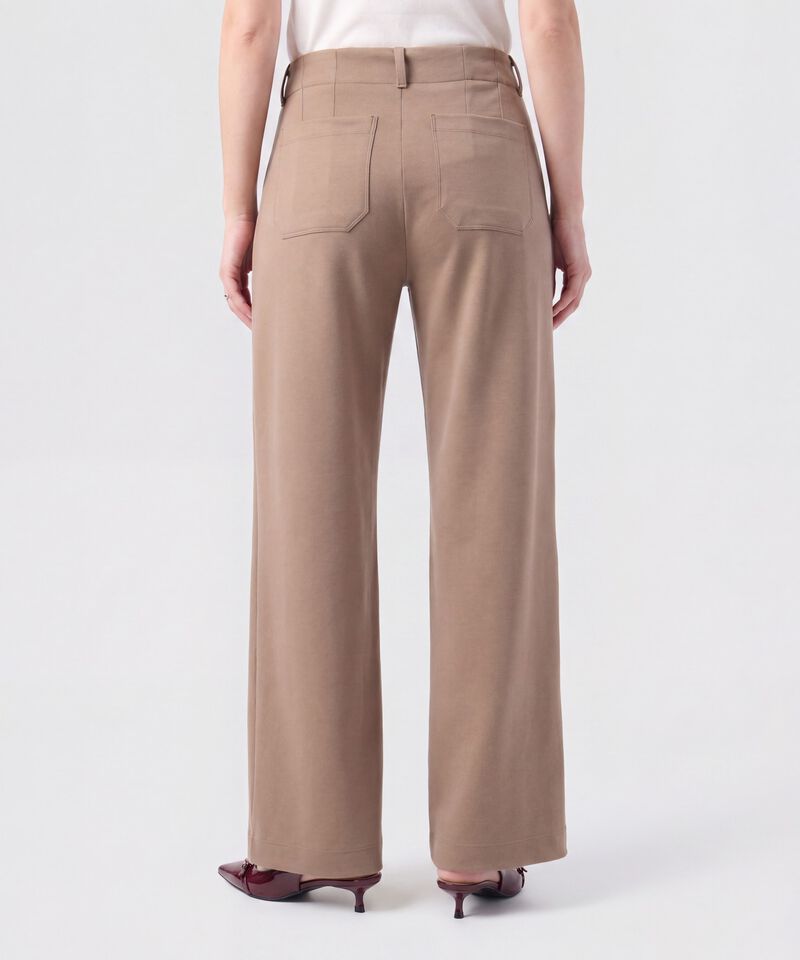Pantal&oacute;n Recto Con Bolsillos Parche Mujer