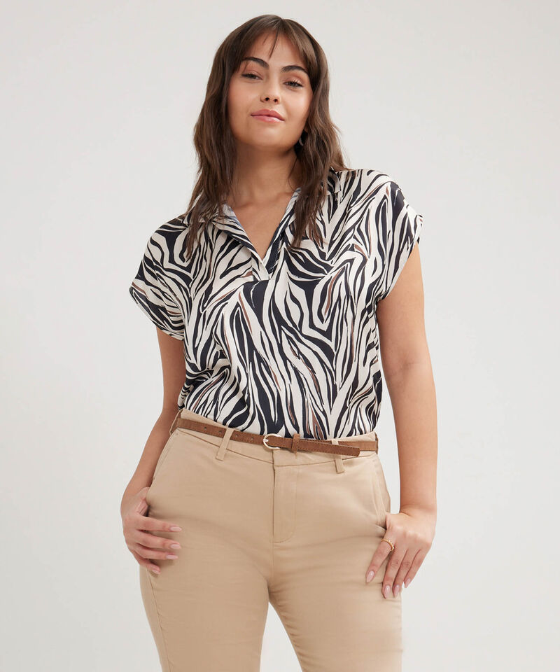 Blusa Manga Corta Corrida Estampada  En Satin