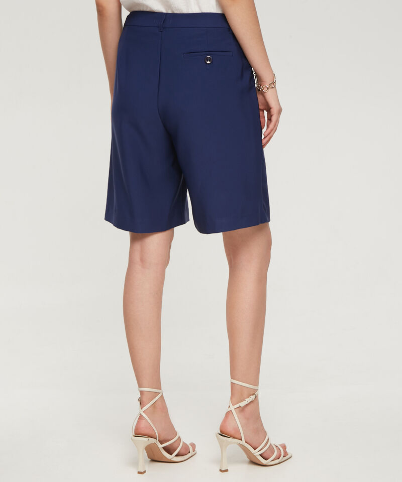 Bermuda De Mujer De Corte Amplio Pliegues Frontales