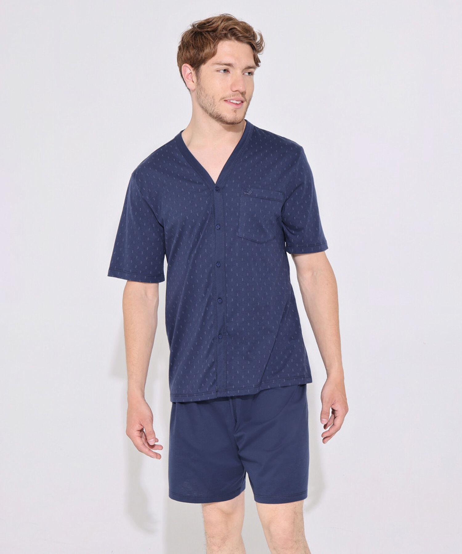 Pijama Set De Camiseta Manga Corta Abierta Estampada Y Bermuda Unicolor