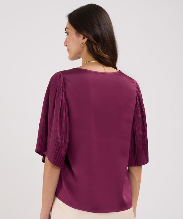 Blusa Unicolor Con Mangas Plisadas