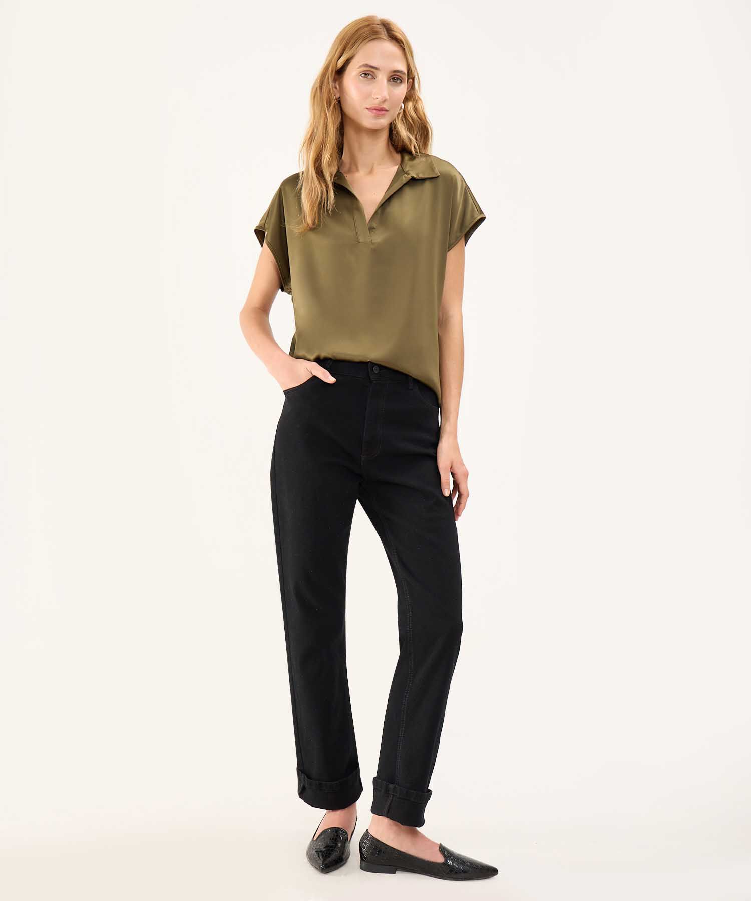 Blusa Satinada Escote en V