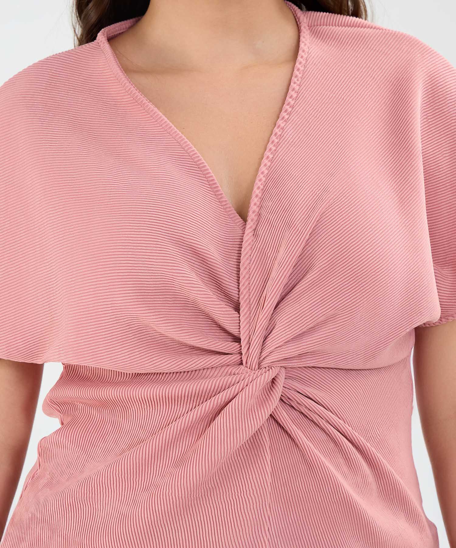 Camiseta con Anudado