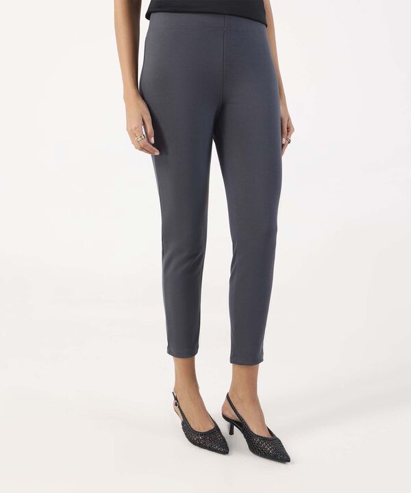 Leggins B&aacute;sico image number null