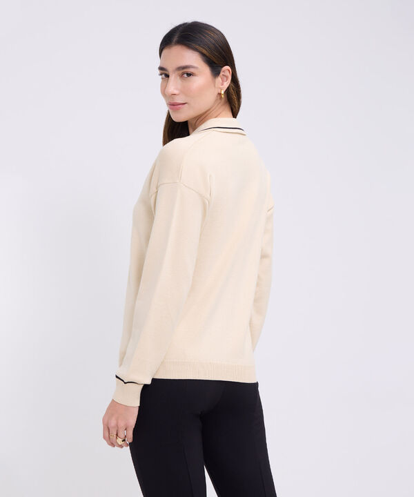 Saco tipo polo con línea contrastada en cuello y puños para mujer
