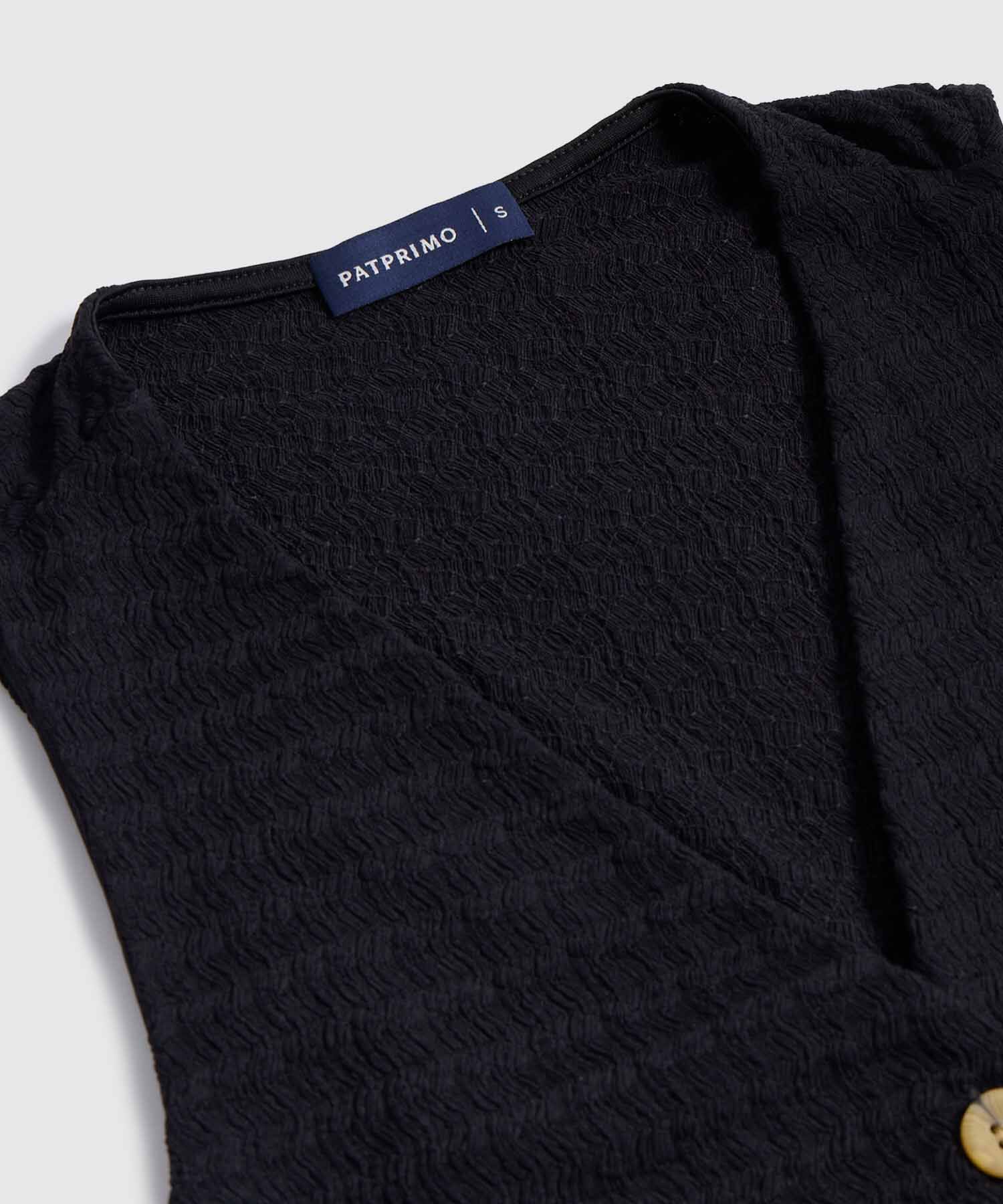 Chaleco Texturizado con Botones de Contraste para Mujer