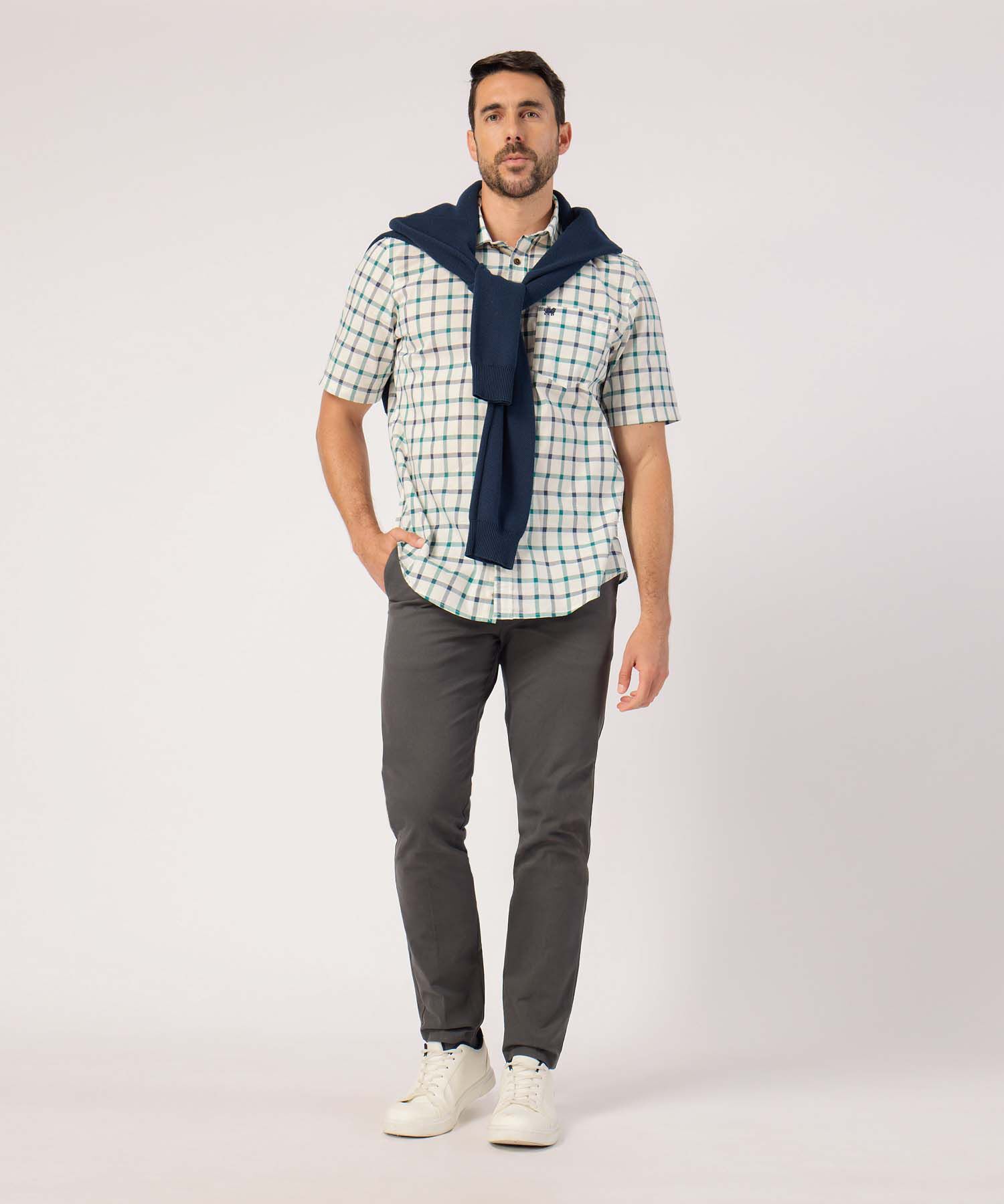 Pantalon Tipo Chino Unicolor 