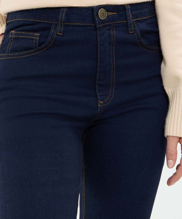 Jeans Flare Tono Oscuro image number null