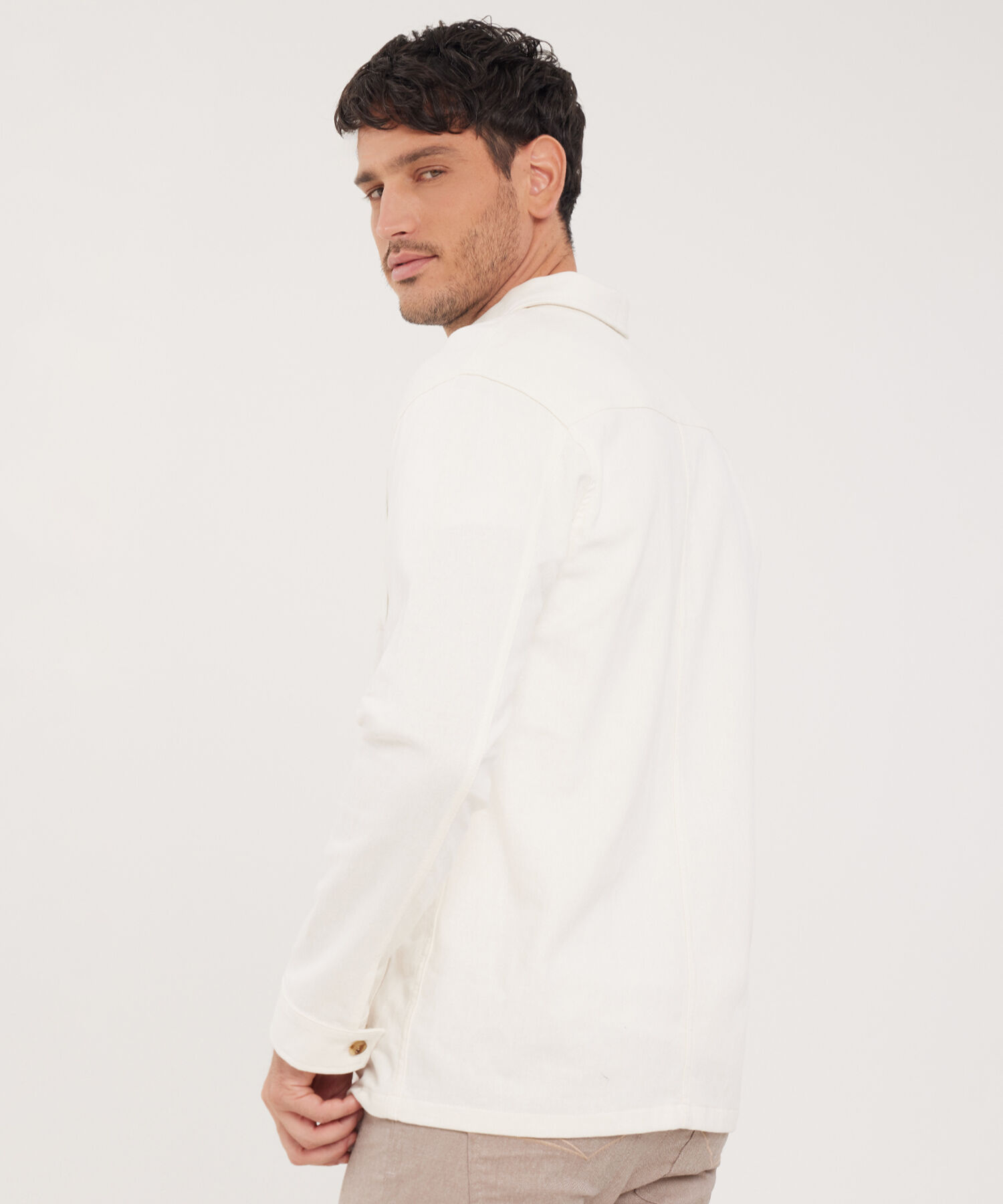 Chaqueta Sobre Camisa Con Bolsillos Parche