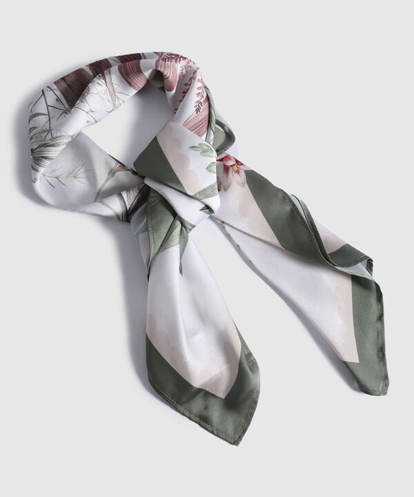 Bufanda Pañoleta De 70X70 Cm Motivo Floral Verde image number null