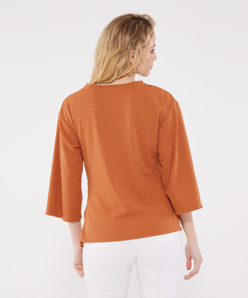 Camiseta Unicolor Textura Manga 3/4, Cuello Redondo Con Recogido En Costado