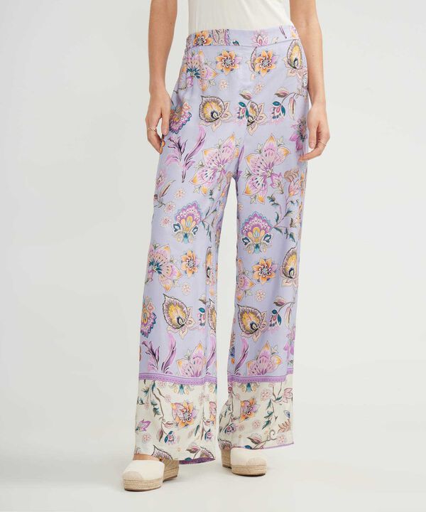 Pantalon Estampado Recto Con Cenefa. image number null