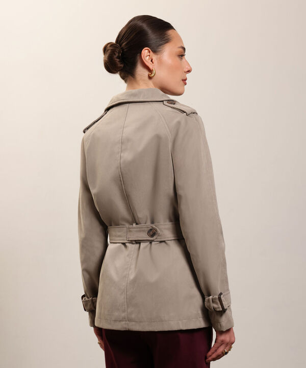 Chaqueta Trench Unicolor Con Cinturon 