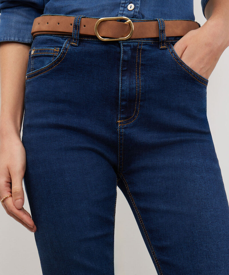 Jean Cropped Flare Tono Azul Oscuro