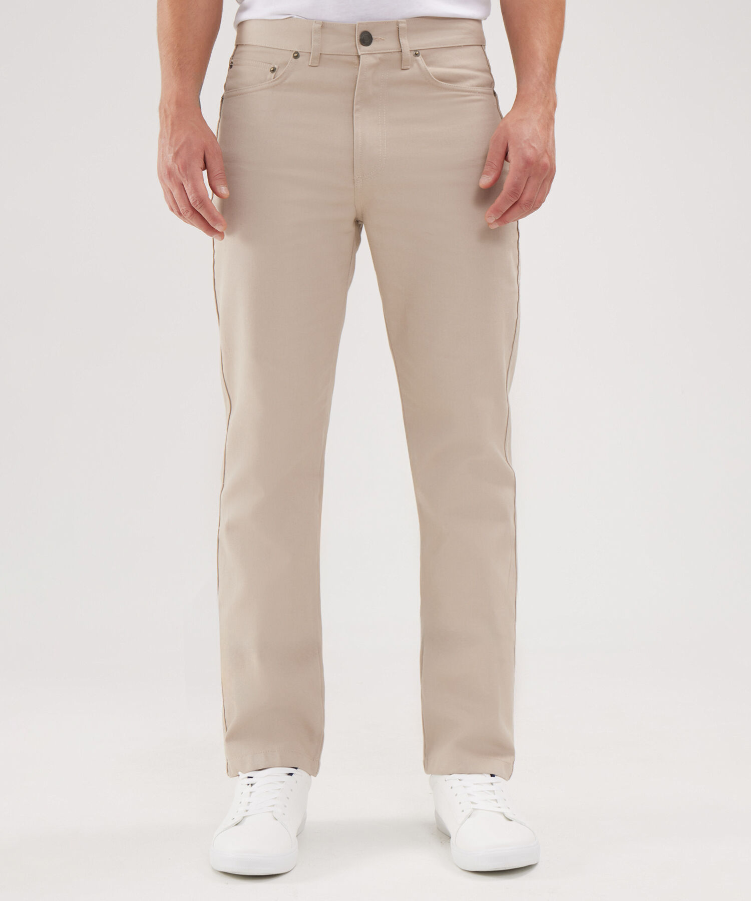 Pantalon Unicolor, 5 Bolsillos, Silueta Regular Fit