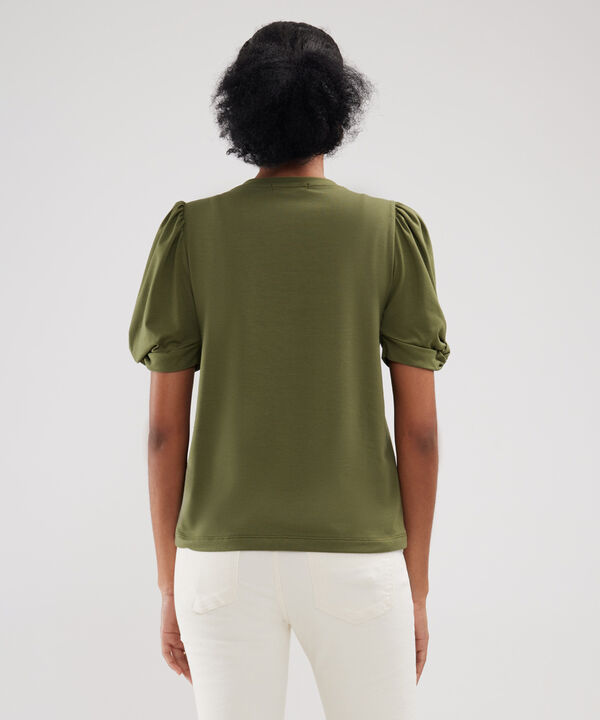 Camiseta Con Detalle En Manga