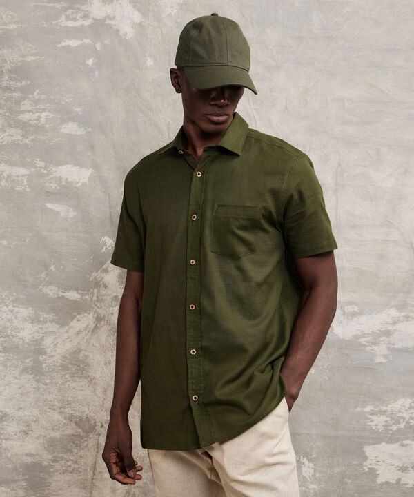Camisa Manga Corta Esencial image number null
