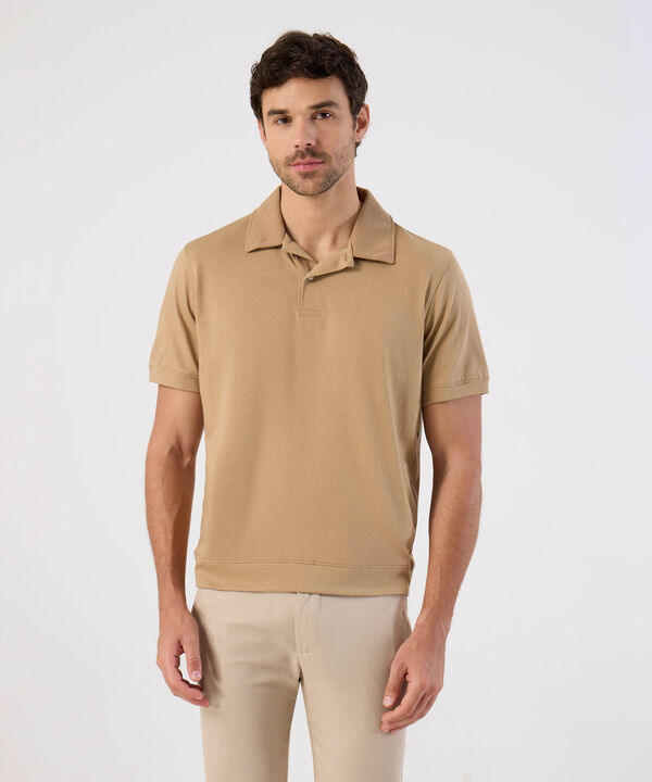 Polo Cl&aacute;sica Con Ruedo Ajustado Para Hombre image number null