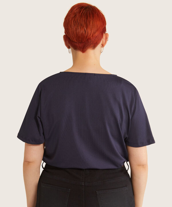 Camiseta Básica Manga Corta