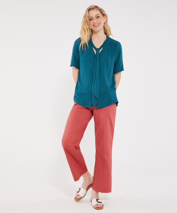 Blusa con Cuello Tipo Smoking