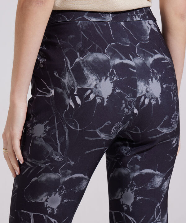 Pantalón Clásico Estampado