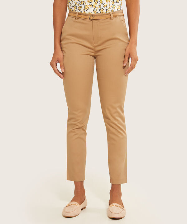 Pantalon Básico Bolsillo Diagonal Bota Entubada Unicolor