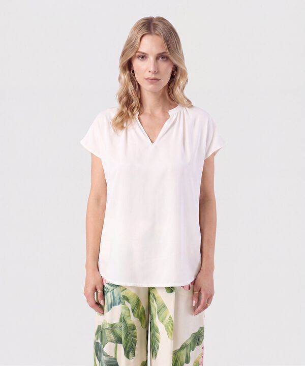 Blusa Cuello V Manga Corta Para Mujer image number null