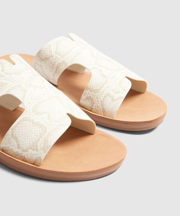 Sandalias Texturizadas image number null