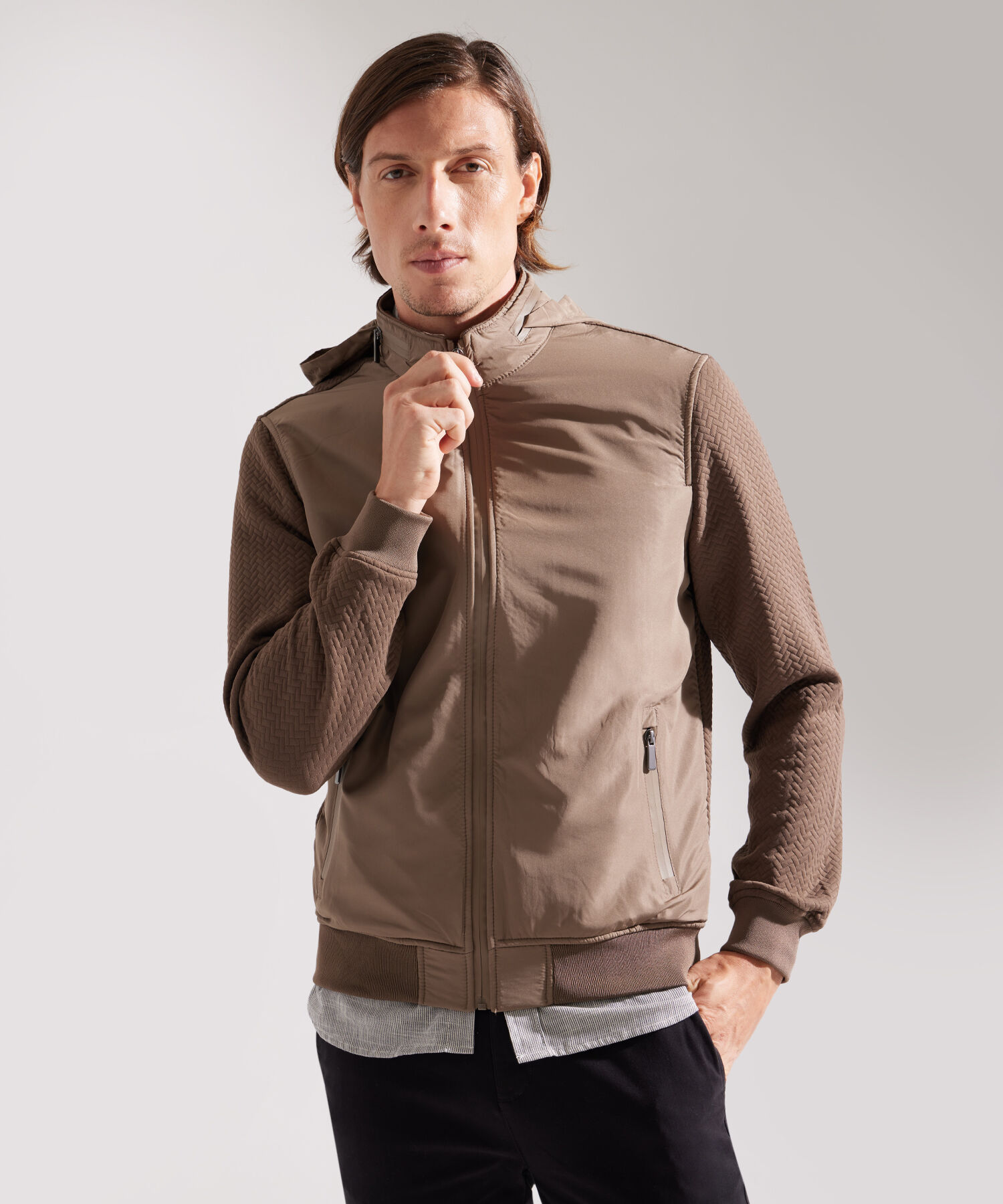 Chaqueta Ligera con Bolsillos