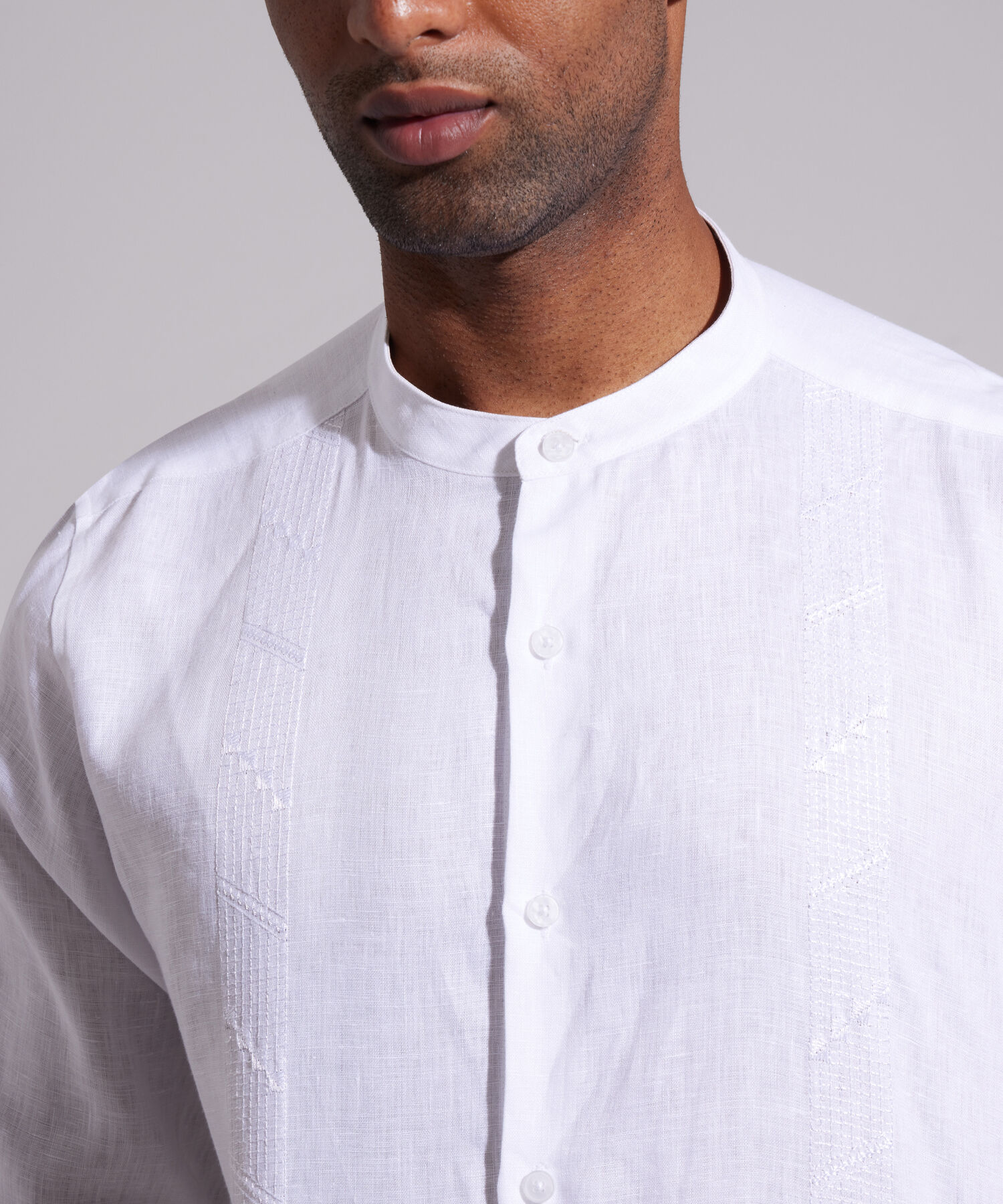 Camisa Guayabera Manga Larga Cuello Neru