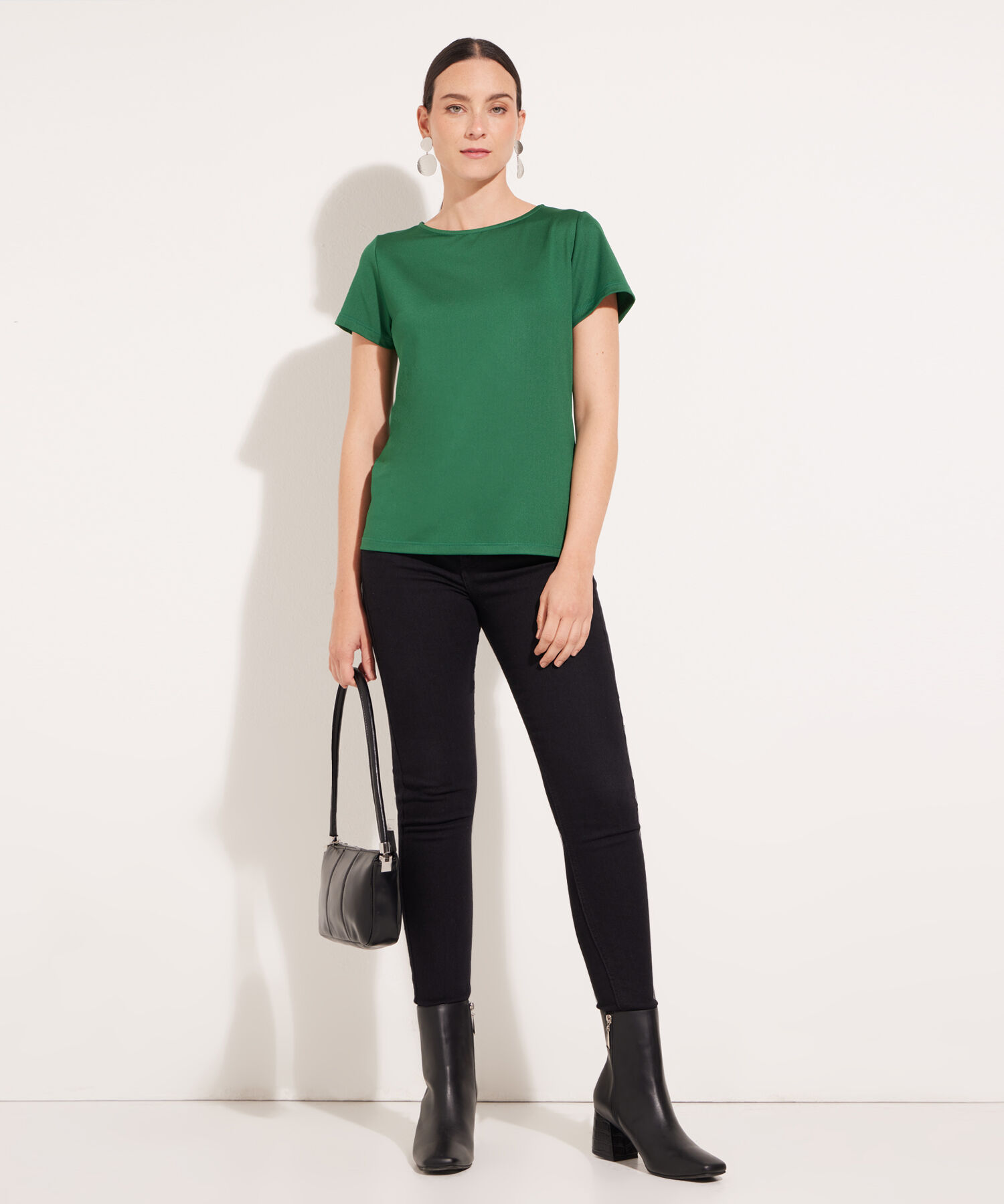 Camiseta Manga Corta Cuello Redondo Unicolor