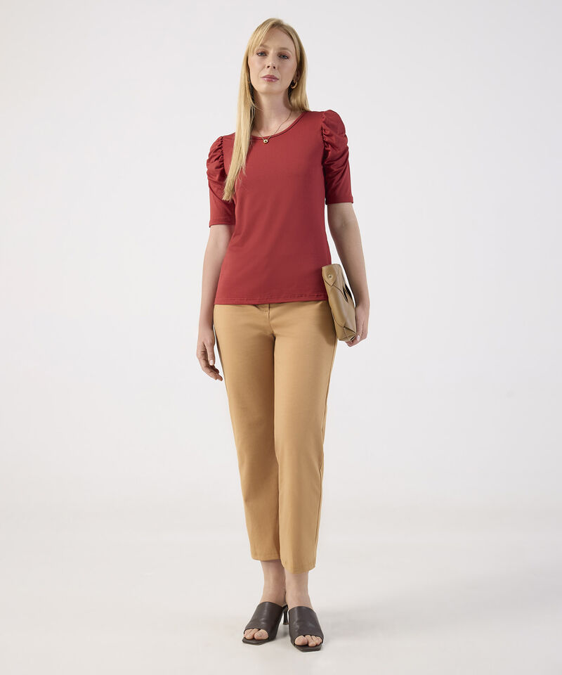 Blusa con Detalle en Mangas