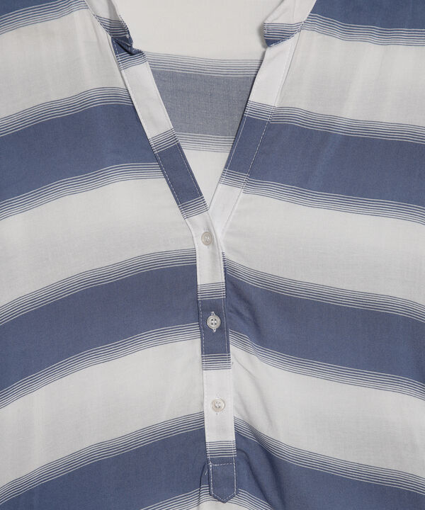 Blusa Estampado image number null
