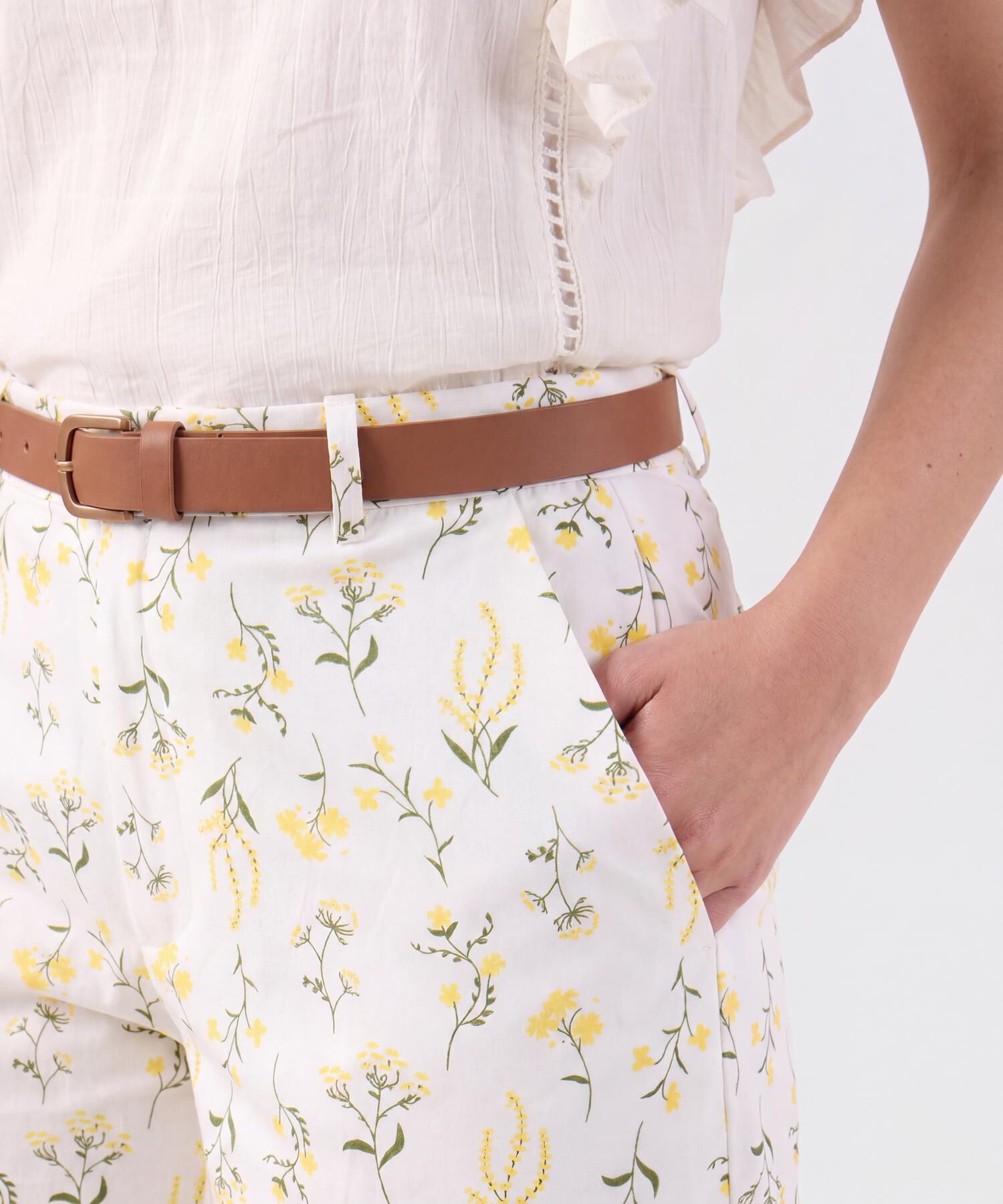 Bermuda Estampada Con Cintur&oacute;n Para Mujer