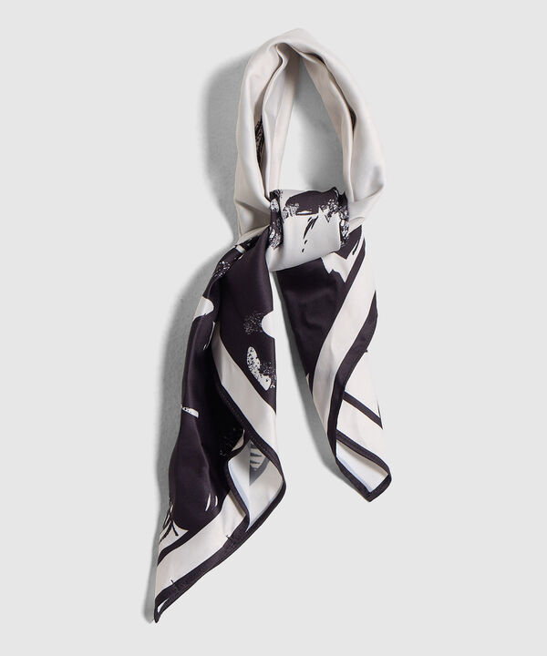 Pa&ntilde;oleta Estampada Elegante para Mujer image number null