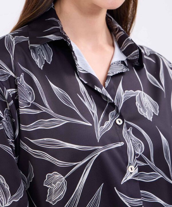 Camisa manga larga estampada para mujer image number null