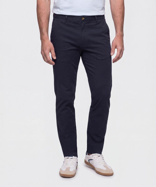 Pantal&oacute;n Cl&aacute;sico para Hombre de Corte Recto image number null