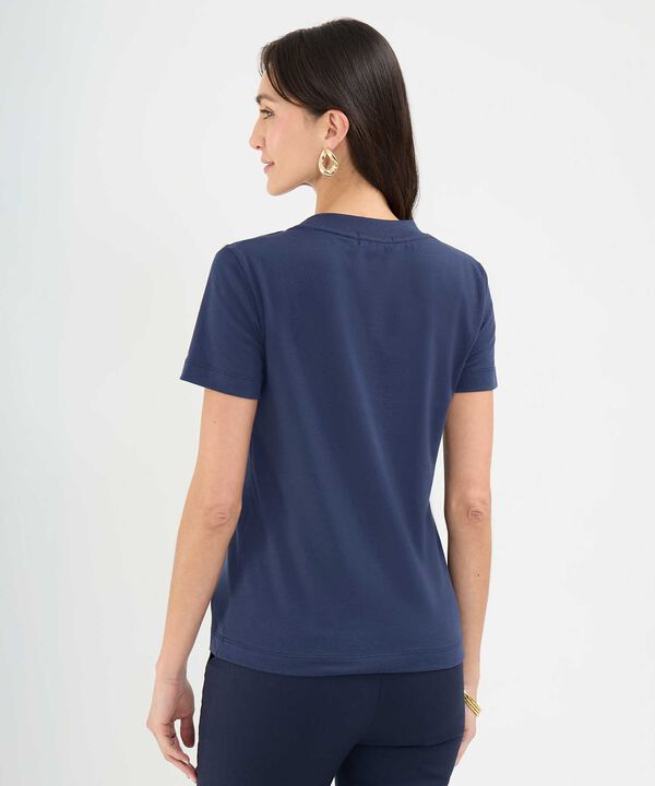 Camiseta con Botones