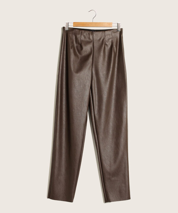 Leggings Preteñido Con Corte En Frente