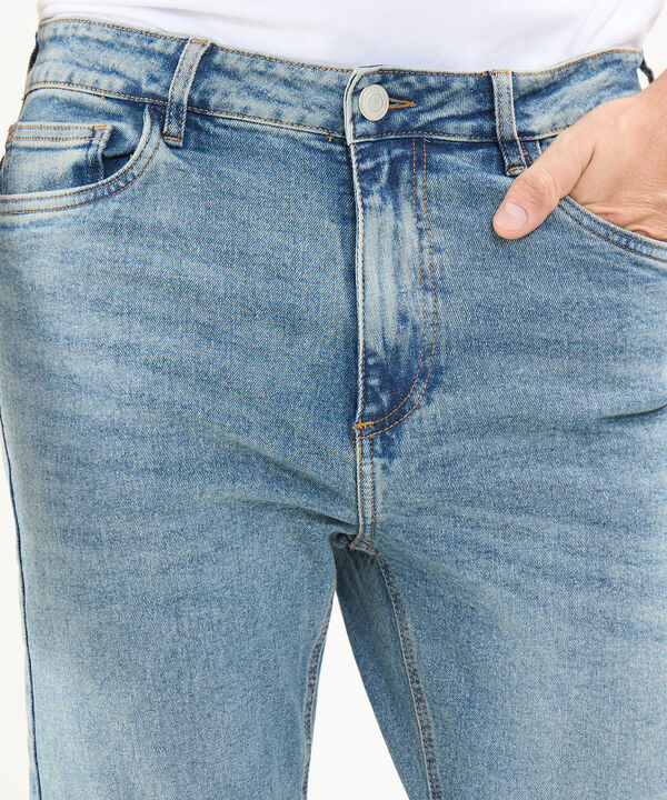 Jeans Regular Tono Claro image number null