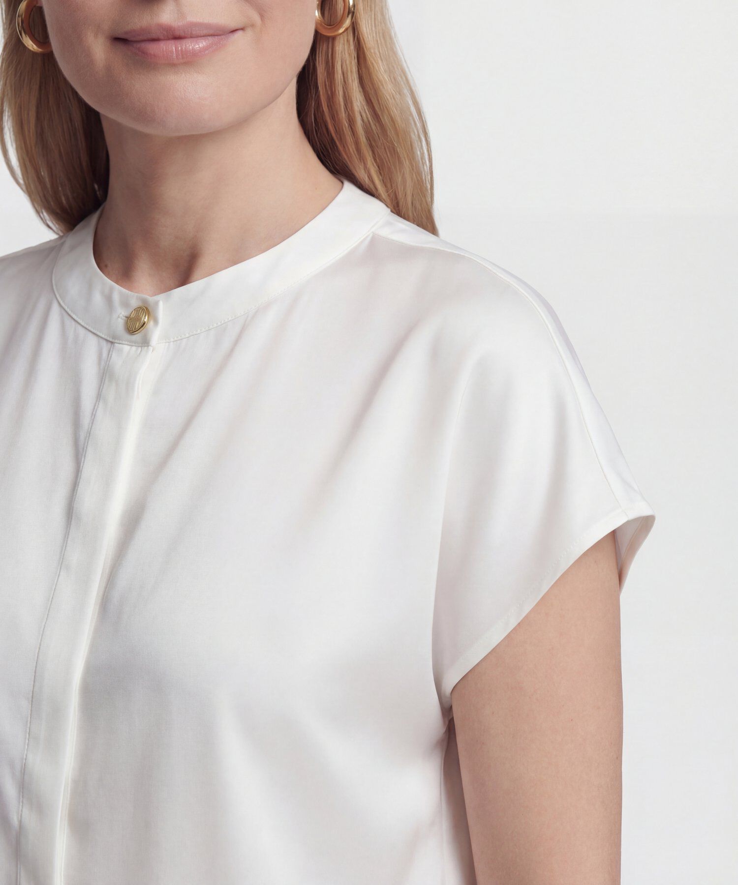 Blusa Unicolor Con Detalle 