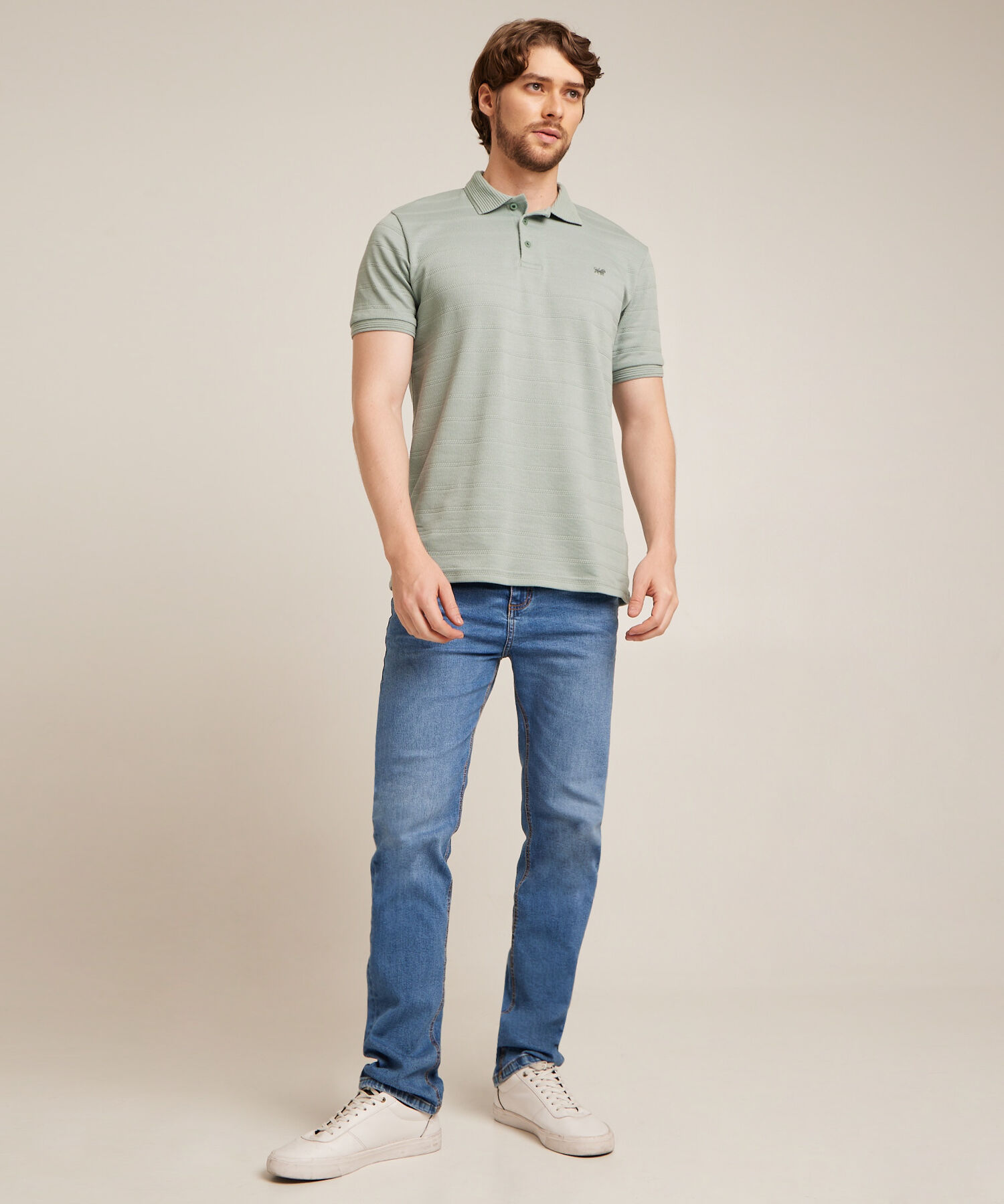 Polo Unicolor Con Textura, Cuello Y Puños Tejidos, Sin Bolsillo, Silueta Regular Fit, Sunset Dust Línea Moda