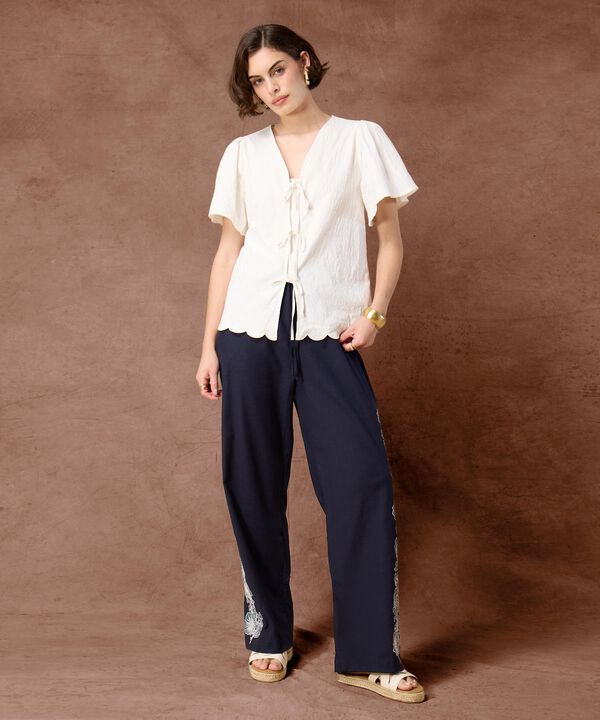 Blusa con Escote V y Cierre de Lazos Para Mujer image number null