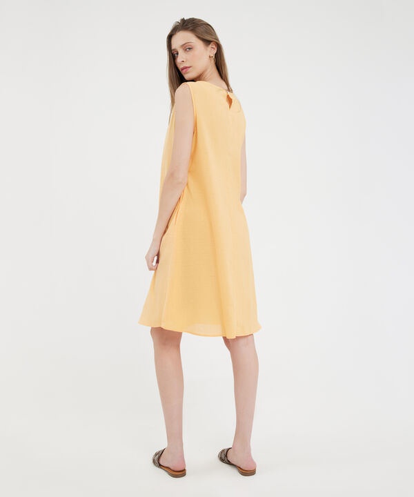 Vestido Unicolor Manga Sisa Con Bolsillos Laterales