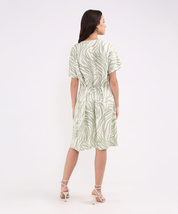 Vestido Corto Estampado Con Cinturón