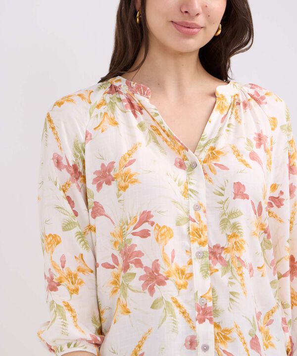 Blusa Manga Tres Cuartos Cuello Neru  Estampada image number null
