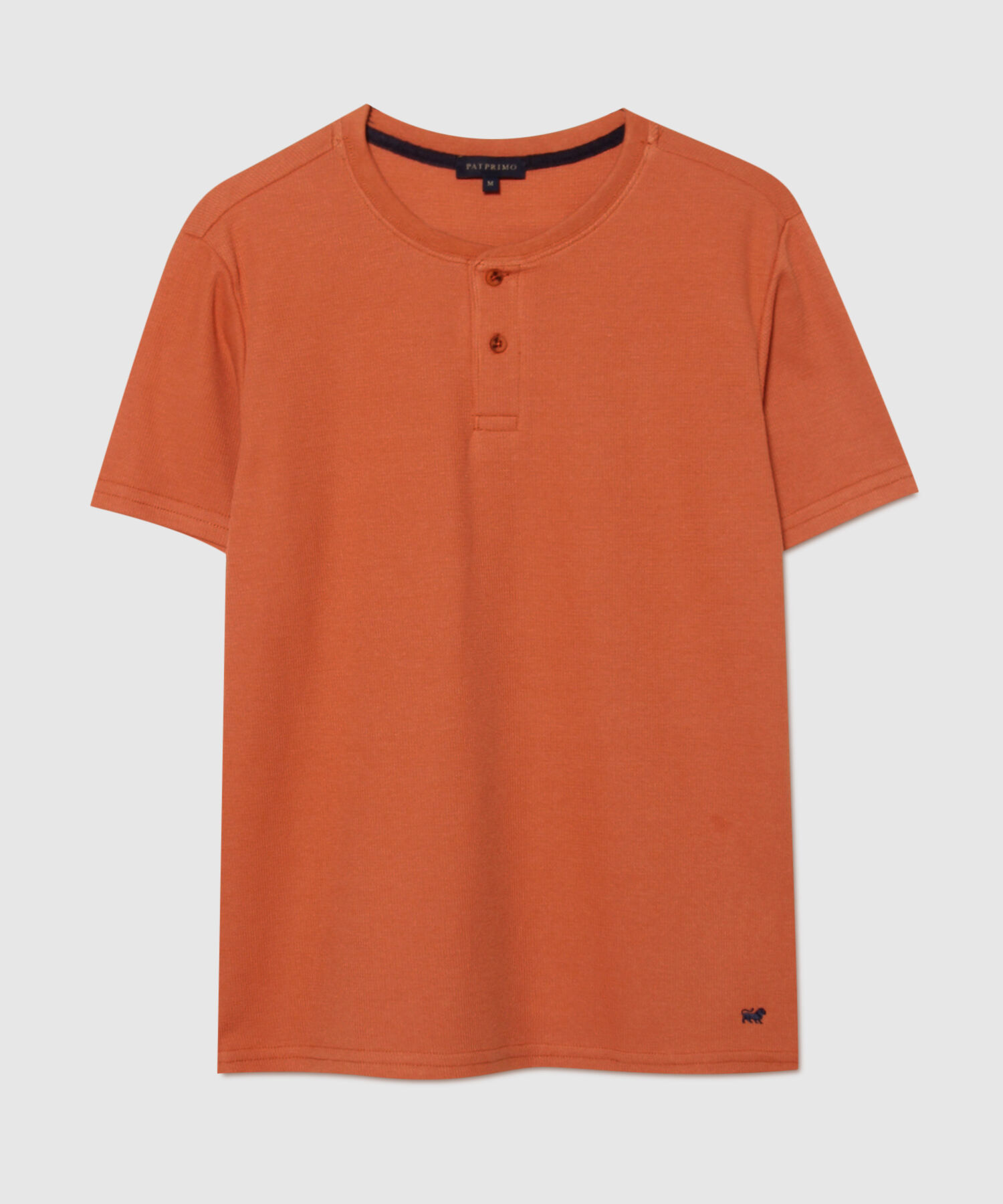 Camiseta con Cuello Henley