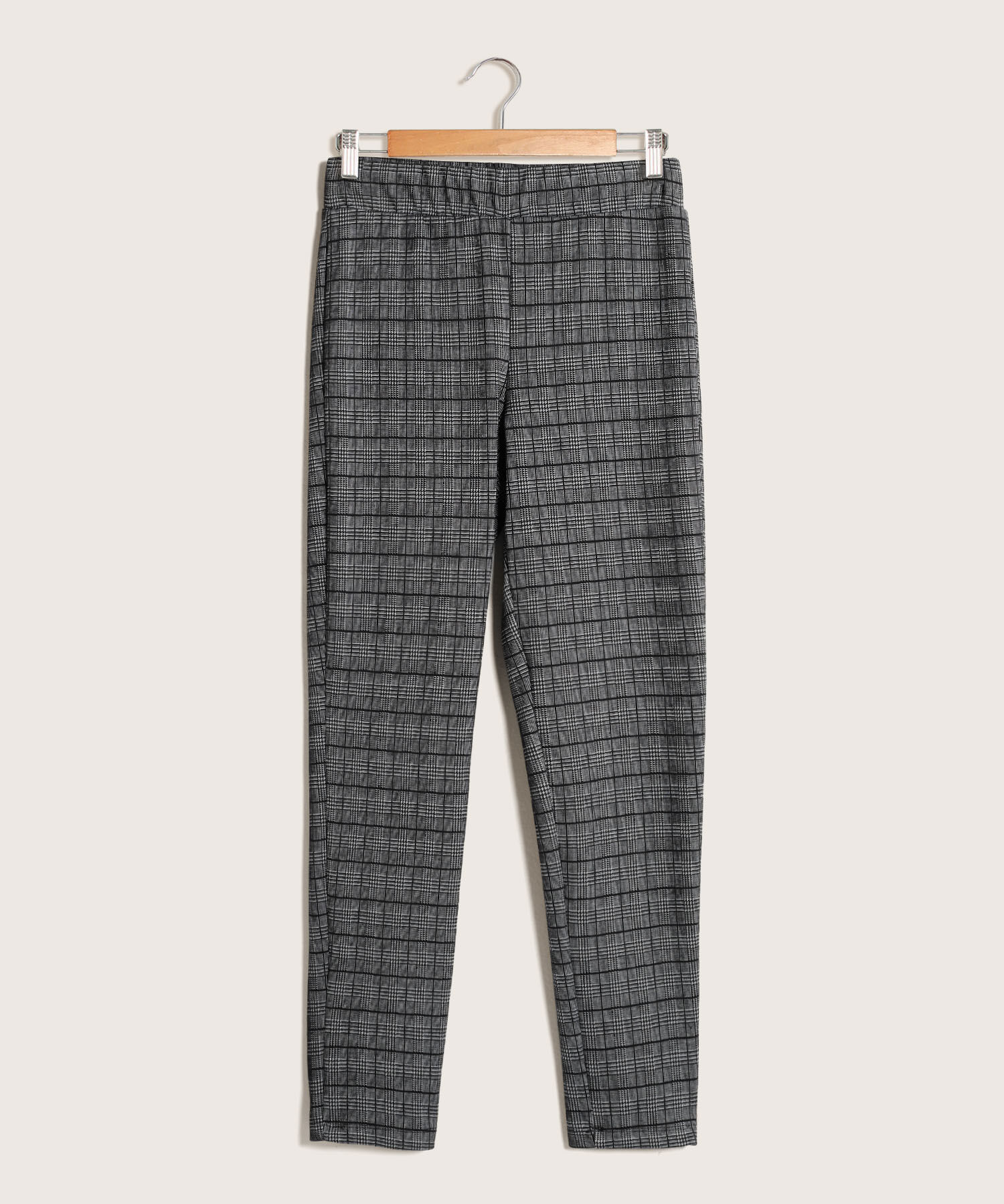 Leggings Prete&ntilde;ido Con Corte